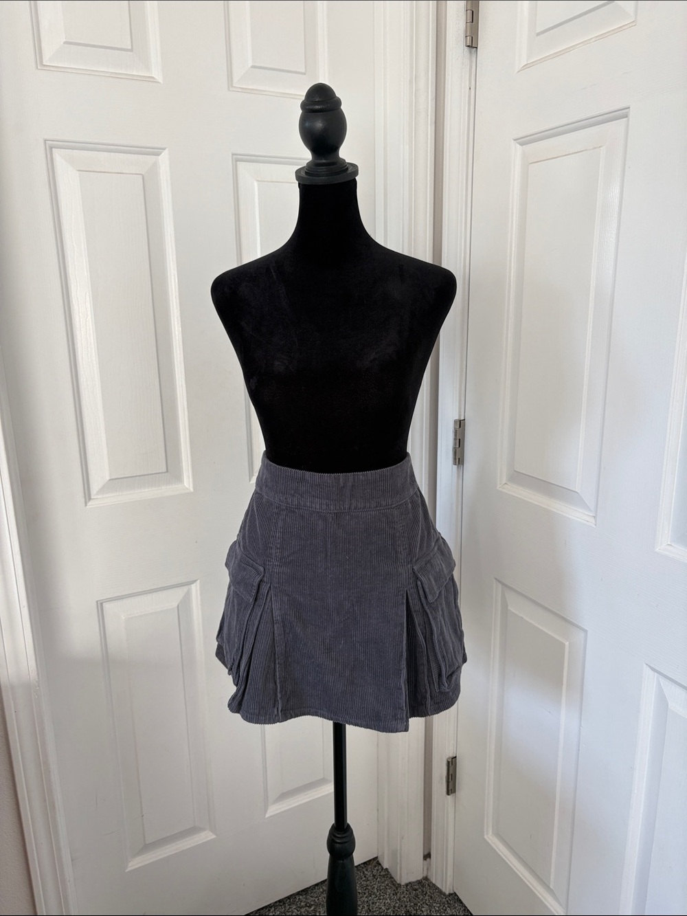 Wild Fable NWT Charcoal Corduroy Cargo Pleated Mini Skirt